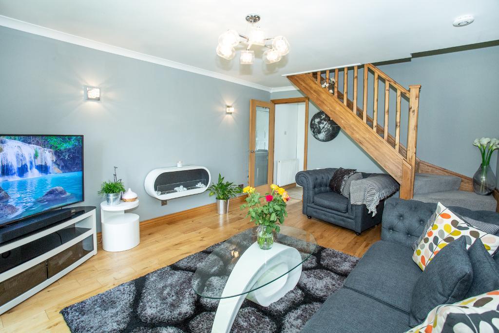 2 Bedroom End Terraced For Sale in Muirhead Way, Glasgow