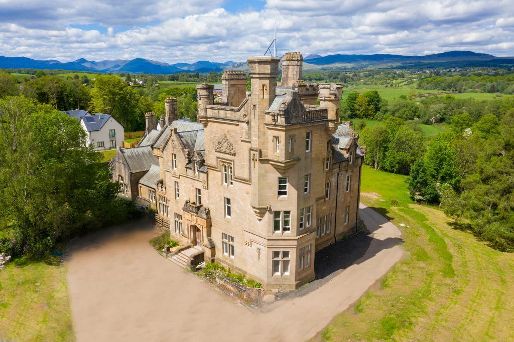 Dalnair Castle , Dalnair Estate, Croftamie, Glasgow, G63 0FG